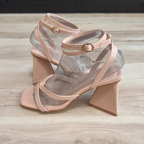 WILD DIVA LOUNGE Kitsa Heeled Sandal In Baby Pink - Picture 2 of 8